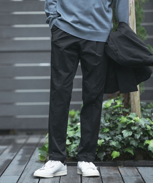 URBAN RESEARCH DOORS(アーバンリサーチドアーズ)の「LIFE STYLE TAILOR Move it アクティブパンツ(スーツパンツ・メンズ・ネイビー/ブラック・44/50/48/46)」の2枚目の写真