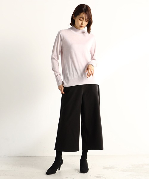 A/C DESIGN BY ALPHA CUBIC(エーシーデザインバイアルファキュービック)の「リブハイネックプルオーバー(ニット/セーター・レディース・レッド/オフホワイト/ライトグレー/ブラック/ピンク/モカ/グリーン/ラベンダー・LL/M/L)」の11枚目の写真