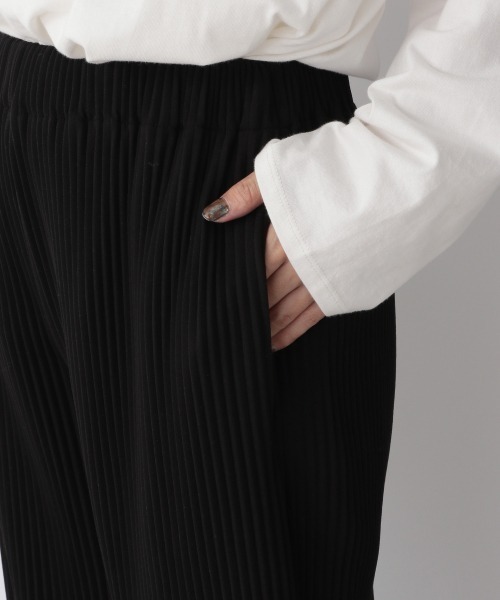 LOWRYS FARM（ローリーズファーム）の「ｓｅｌｆｃｕｔウラキモウパンツ　254665（その他パンツ・レディース・ブラック/ブラウン/グリーン/アイボリー・FREE）」の5枚目の写真