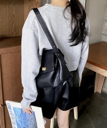 mood for a day | mana bag / マットレザーショルダーバック(ショルダーバッグ)