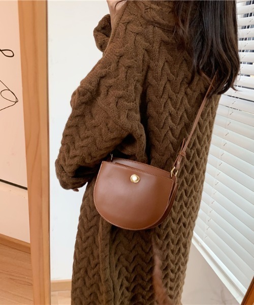 .KOM（ドットコム）の「A'GEM/9 × .kom『.kom/ドットケーオーエム』ルーズシルエット ケーブル編み ニットロングカーディガン（カーディガン/ボレロ・レディース・ブラック/グレー/ブラウン/ベージュ・M/L）」の6枚目の写真