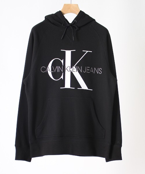Calvin Klein Jeans（カルヴァンクラインジーンズ）の「[Calvin Klein Jeans/カルバンクラインジーンズ] A-REG モノグラムスウェットパーカー（パーカー・レディース・ブラック/ホワイト・L/M/XL）」の19枚目の写真
