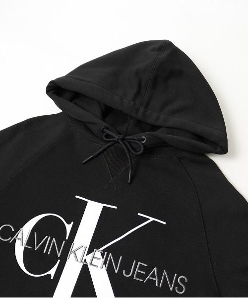 Calvin Klein Jeans（カルヴァンクラインジーンズ）の「[Calvin Klein Jeans/カルバンクラインジーンズ] A-REG モノグラムスウェットパーカー（パーカー・レディース・ブラック/ホワイト・L/M/XL）」の21枚目の写真
