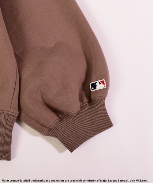 BACK TO THE FIELD（バック トゥー ザ フィールド）の「【MLB】オーバーサイズワンポイントロゴトップス（スウェット・レディース・ベージュ/ネイビー/キャメル・FREE）」の11枚目の写真