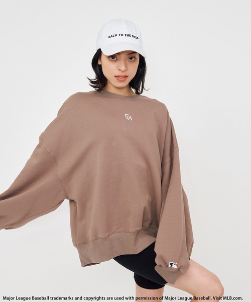BACK TO THE FIELD（バック トゥー ザ フィールド）の「【MLB】オーバーサイズワンポイントロゴトップス（スウェット・レディース・ベージュ/ネイビー/キャメル・FREE）」の13枚目の写真