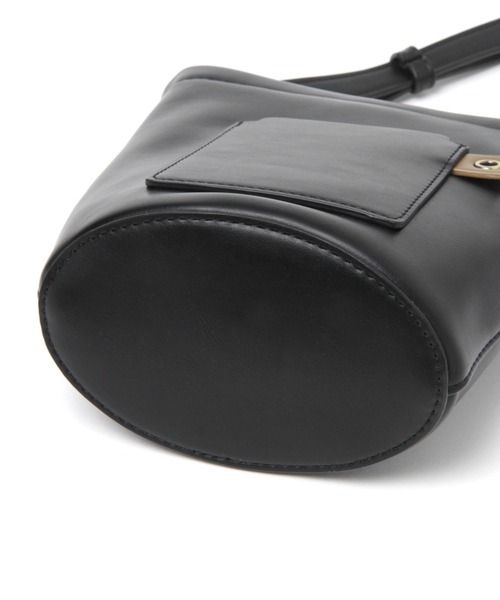 studio CLIP（スタディオクリップ）の「PUご近所ミニマムショルダーバッグ（ショルダーバッグ・レディース・ブラック/ブラウン/アイボリー/イエロー・FREE）」の9枚目の写真