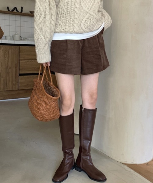 MANGROVE(マングローブ)の「コーデュロイショートパンツ(その他パンツ・レディース・ブラック/ブラウン・LARGE/MEDIUM)」の1枚目の写真