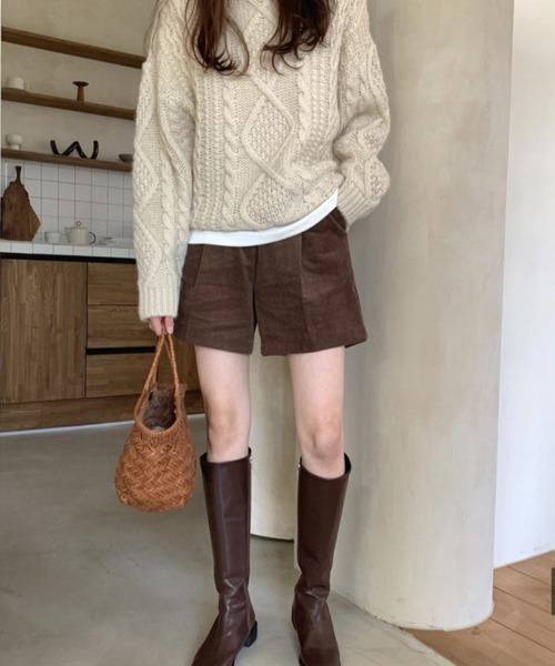 MANGROVE(マングローブ)の「コーデュロイショートパンツ(その他パンツ・レディース・ブラック/ブラウン・LARGE/MEDIUM)」の6枚目の写真