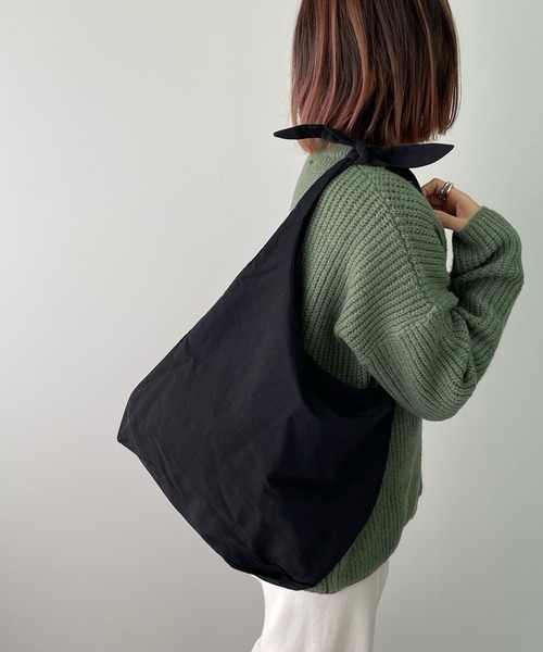 LE MORE（リモア）の「リボンショルダートートバッグ（トートバッグ・レディース・アイボリー/ブラック・FREE）」の2枚目の写真