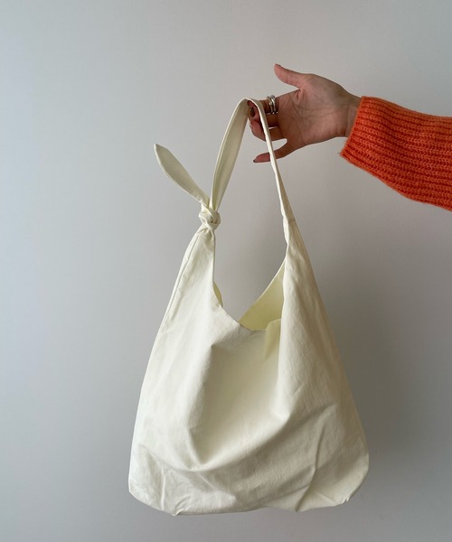 LE MORE（リモア）の「リボンショルダートートバッグ（トートバッグ・レディース・アイボリー/ブラック・FREE）」の9枚目の写真