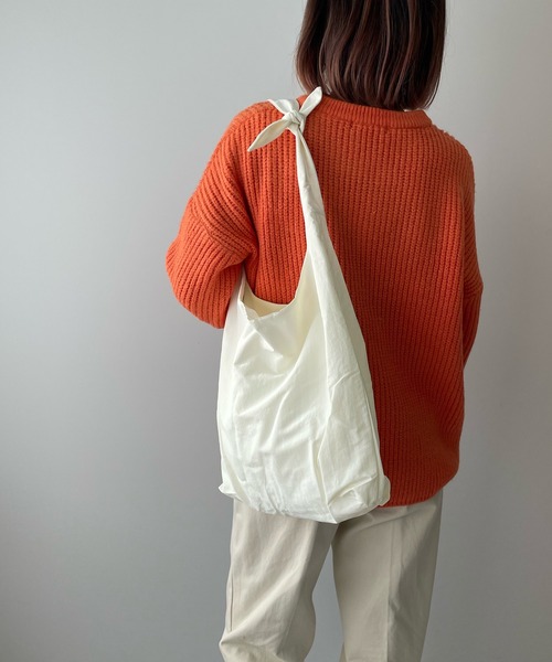 LE MORE（リモア）の「リボンショルダートートバッグ（トートバッグ・レディース・アイボリー/ブラック・FREE）」の4枚目の写真