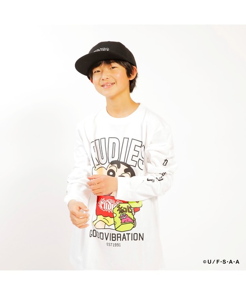 RUDIE'S（ルーディーズ）の「RUDIE'S x CRAYON SHINCHAN SNACK LSTEE / ルーディーズ × クレヨンしんちゃん スナックロングスリーブ（Tシャツ/カットソー・メンズ・ブラック/ホワイト・S/XXL/M/L/XL）」の20枚目の写真