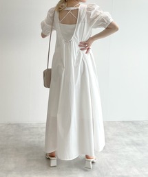 バックオープンワンピース