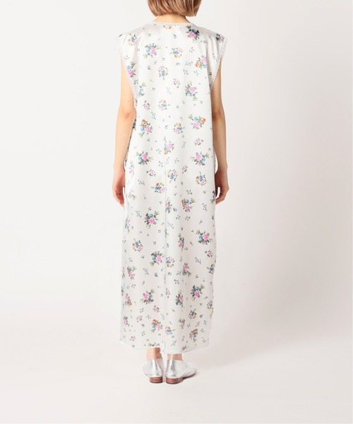 EDIT. FOR LULU（エディットフォールル）の「フラワーサテン Vネック  