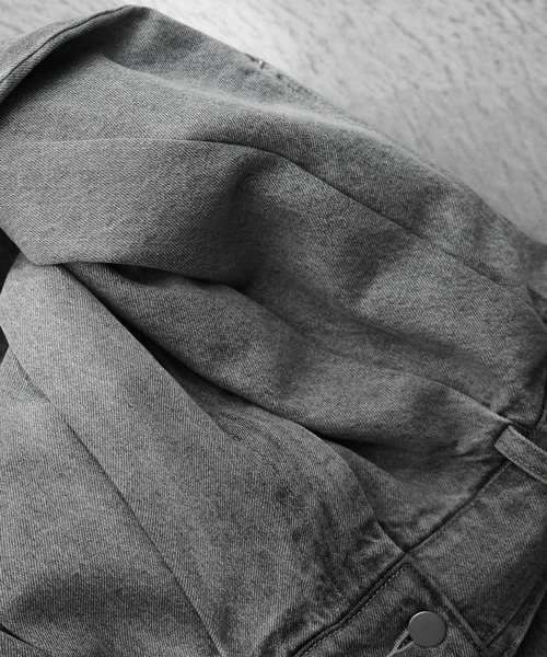 remer(リメール)の「loose stylish double tuck wide denim PT / ルーズスタイリッシュダブルタックワイドデニム(デニムパンツ・メンズ・ブラック/グレイッシュベージュ/サックスブルー/インディゴブルー・SMALL/MEDIUM/LARGE)」の13枚目の写真