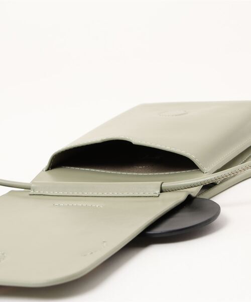 Disney SERIES CREATED by MUS(ディズニーシリーズクリエイテッドバイエムユーエス)の「MD MICKEY ポシェット(ショルダーバッグ・レディース・ブラック/カーキ・FREE)」の22枚目の写真