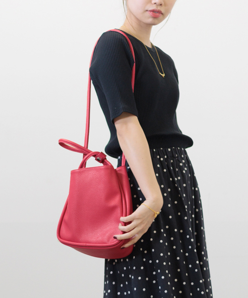 La TOTALITE(ラトータリテ)の「【temp./テンプ】Caba S ショルダーバッグ(ショルダーバッグ・レディース・アイボリー/ピンク/ベージュ系その他・FREE)」の3枚目の写真