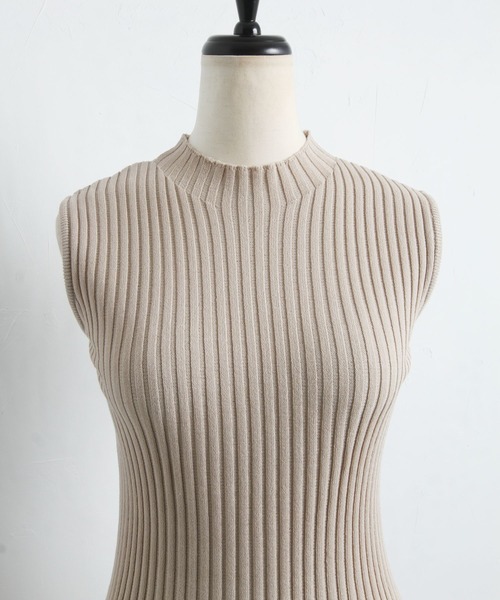 tocco closet（トッコ　クローゼット）の「プチハイネックノースリーブリブニットプルオーバー（ニット/セーター・レディース・ブラック/ベージュ/モカ・M）」の12枚目の写真