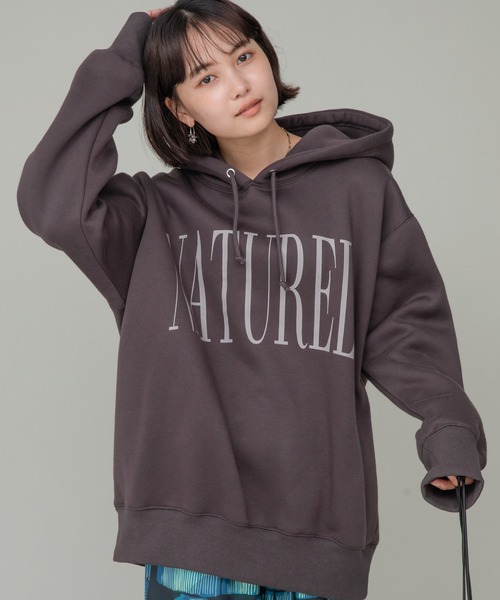 LAVEANGE(ラビアンジェ)の「オーバーシルエットフーディー(パーカー・レディース・チャコールグレー/ネイビー/オフホワイト・LL/3L/4L/5L/M)」の15枚目の写真