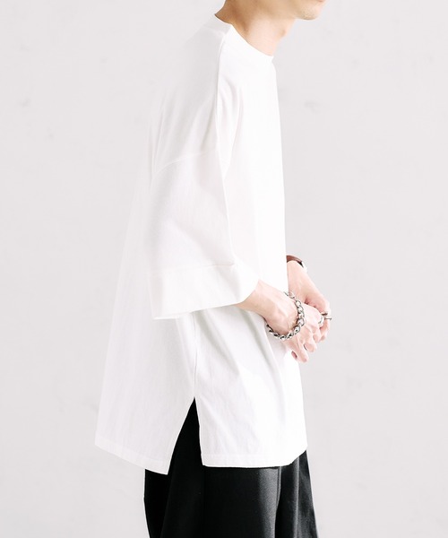 epnok（エプノック）の「ロールアップルーズTee（Tシャツ/カットソー・メンズ・チャコールグレー/オフホワイト/グレイッシュベージュ・SMALL/MEDIUM/LARGE）」の7枚目の写真