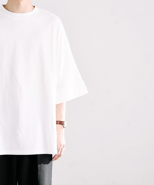 epnok（エプノック）の「ロールアップルーズTee（Tシャツ/カットソー・メンズ・チャコールグレー/オフホワイト/グレイッシュベージュ・SMALL/MEDIUM/LARGE）」の14枚目の写真