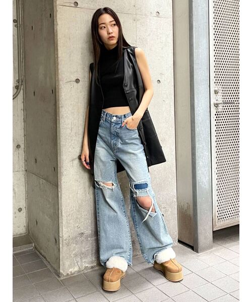 EMODA（エモダ）の「2WAYボクシーフェイクレザーワンピース（ワンピース・レディース・ブラック/ブルー/アイボリー・FREE）」の20枚目の写真