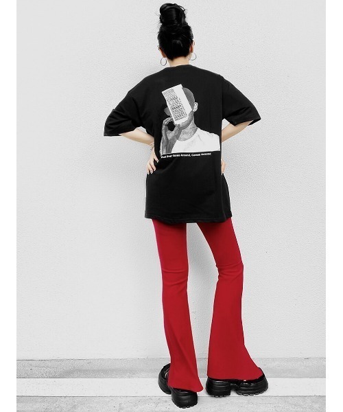 LVEU.（ラブユ.）の「【LVEU.】バックプリントオーバーTシャツ(Aiselect) / トップス Tシャツ オーバー プリント バックプリント グラフィック ブラック ホワイト（Tシャツ/カットソー・レディース・ブラック/ホワイト・FREE）」の3枚目の写真