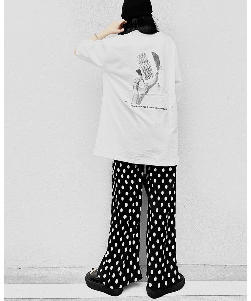 LVEU.（ラブユ.）の「【LVEU.】バックプリントオーバーTシャツ(Aiselect) / トップス Tシャツ オーバー プリント バックプリント グラフィック ブラック ホワイト（Tシャツ/カットソー・レディース・ブラック/ホワイト・FREE）」の6枚目の写真