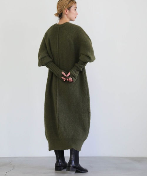 select MOCA（セレクトモカ）の「サムホールロングニットワンピース（ワンピース・レディース・ブラック/ベージュ/カーキ・FREE）」の12枚目の写真