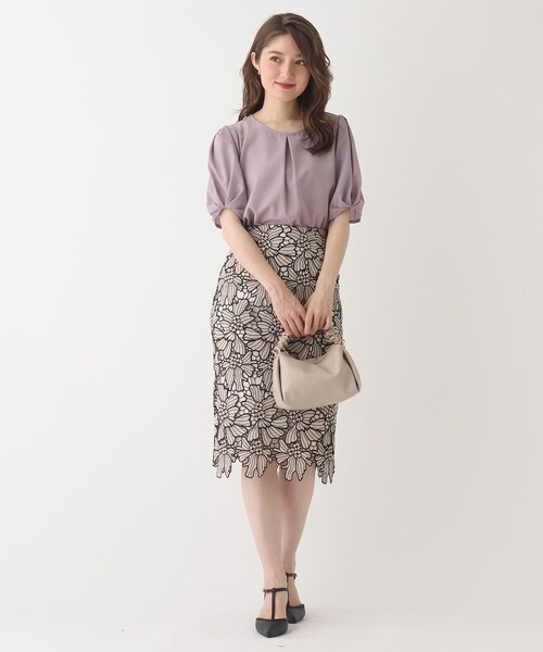 index(インデックス)の「◆シアーストライプブラウス【WEB限定サイズ】(シャツ/ブラウス・レディース・ネイビー/ボルドー/オフホワイト/ピンクベージュ・38/40/42/36)」の13枚目の写真