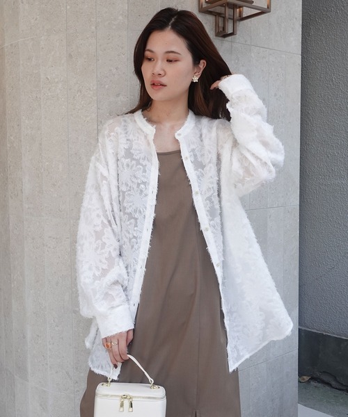 CORNERS(コーナーズ)の「シアーフラワーブラウス(シャツ/ブラウス・レディース・アイボリー/ライトベージュ/ブラック・M)」の5枚目の写真