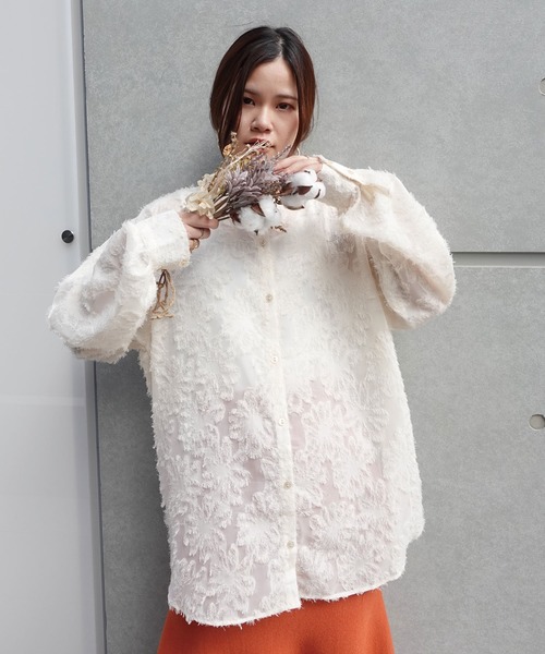 CORNERS(コーナーズ)の「シアーフラワーブラウス(シャツ/ブラウス・レディース・アイボリー/ライトベージュ/ブラック・M)」の10枚目の写真