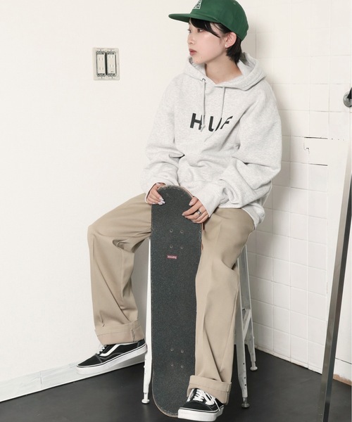 HUF（ハフ）の「HUF/ハフ  ESSENTIALS OG LOGO PO パーカー（パーカー・メンズ・アッシュグレー/ブラック・L/M/XL）」の20枚目の写真