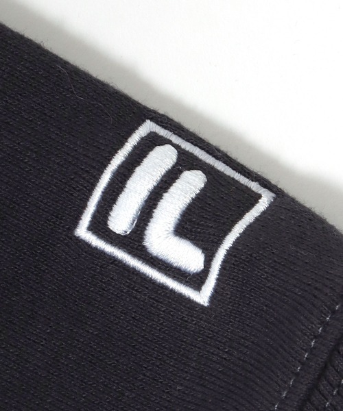 FILA（フィラ）の「FILA（フィラ）サガラワッペン刺繍カレッジロゴスウェットパーカー/フーディー（パーカー・メンズ・スミクロ/ダークグリーン/ネイビー/アッシュグレー・M/L/LL）」の11枚目の写真