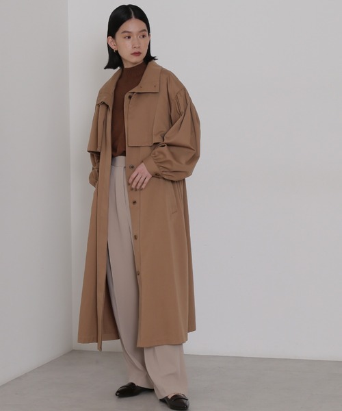 NATURAL BEAUTY BASIC（ナチュラルビューティーベーシック）の「４ｗａｙレイヤードコート（ステンカラーコート・レディース・ベージュ/カーキ・MEDIUM）」の4枚目の写真