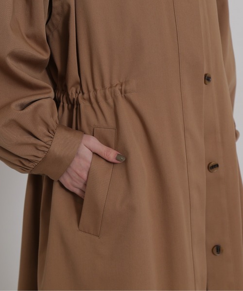 NATURAL BEAUTY BASIC（ナチュラルビューティーベーシック）の「４ｗａｙレイヤードコート（ステンカラーコート・レディース・ベージュ/カーキ・MEDIUM）」の16枚目の写真