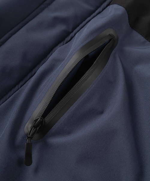 make a ray!(メイク ア レイ!)の「ALL WEATHER-TEX ボリュームネック 切替えマウンテンパーカー/ナイロンジャケット/【撥水】【防風】【UPF30】【防花粉】(ダウンジャケット/コート・メンズ・ホワイト/ブラック/ベージュ/ネイビー/カーキ・M/L/XL)」の14枚目の写真