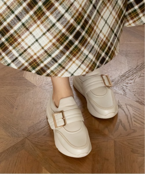 RANDA（ランダ）の「バックルベルトスニーカー（スニーカー・レディース・クリーム/ブラック/ベージュ・M/L/LL/S）」の9枚目の写真