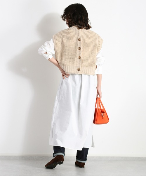 cepo（セポ）の「【セットアイテム】ケーブルベスト＋バンドカラーワンピース（シャツワンピース・レディース・オフホワイト/オレンジ・M）」の9枚目の写真