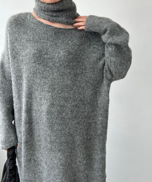 MAISON CHUCLLA（メゾンチュクラ）の「’日本製’Ｖネック リメイクロングニットワンピース chwj22a11（ニット/セーター・レディース・グレー・FREE）」の2枚目の写真