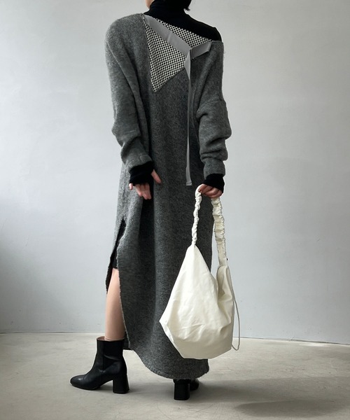 MAISON CHUCLLA（メゾンチュクラ）の「’日本製’Ｖネック リメイクロングニットワンピース chwj22a11（ニット/セーター・レディース・グレー・FREE）」の3枚目の写真