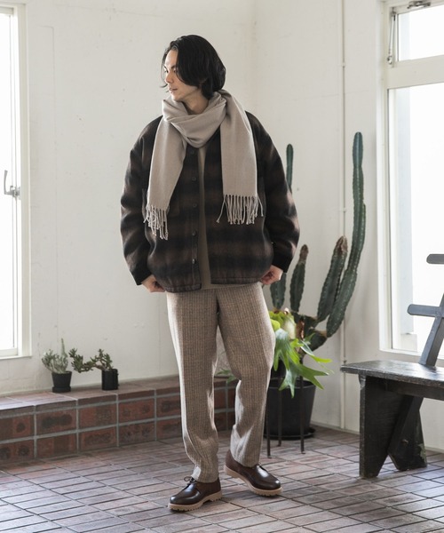 niko and...（ニコアンド）の「[抗菌防臭]ドラロンワイドストール（マフラー・メンズ・グレー/ブラック/ボルドー/グリーン・FREE）」の17枚目の写真