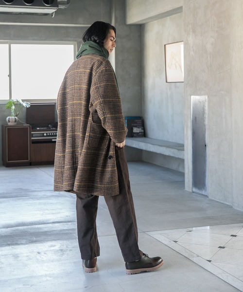 niko and...（ニコアンド）の「[抗菌防臭]ドラロンワイドストール（マフラー・メンズ・グレー/ブラック/ボルドー/グリーン・FREE）」の5枚目の写真