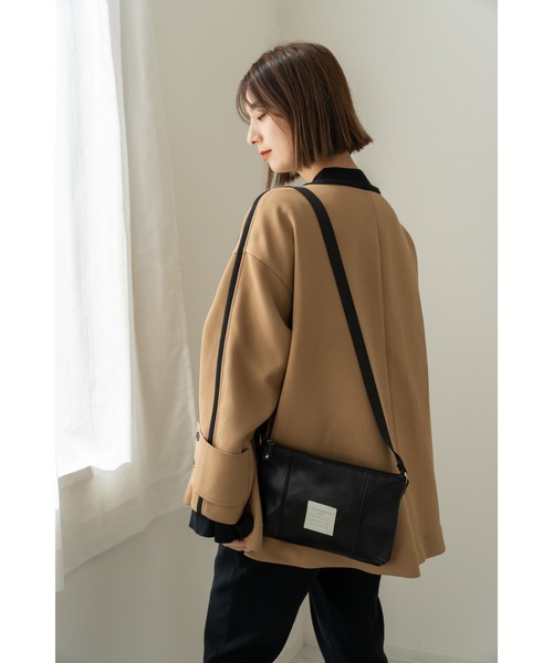 Rename（リネーム）の「Rename カジュアルデザイン オリジナルタグ サコッシュ ショルダーバッグ（ショルダーバッグ・レディース・ブラック/グレイッシュベージュ/モカ・FREE）」の9枚目の写真