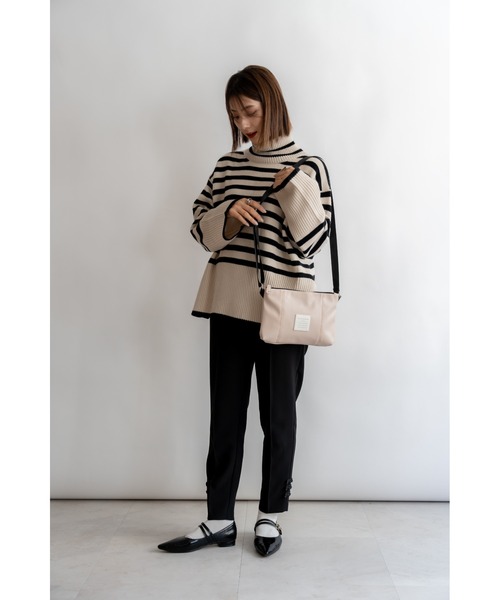 Rename（リネーム）の「Rename カジュアルデザイン オリジナルタグ サコッシュ ショルダーバッグ（ショルダーバッグ・レディース・ブラック/グレイッシュベージュ/モカ・FREE）」の19枚目の写真