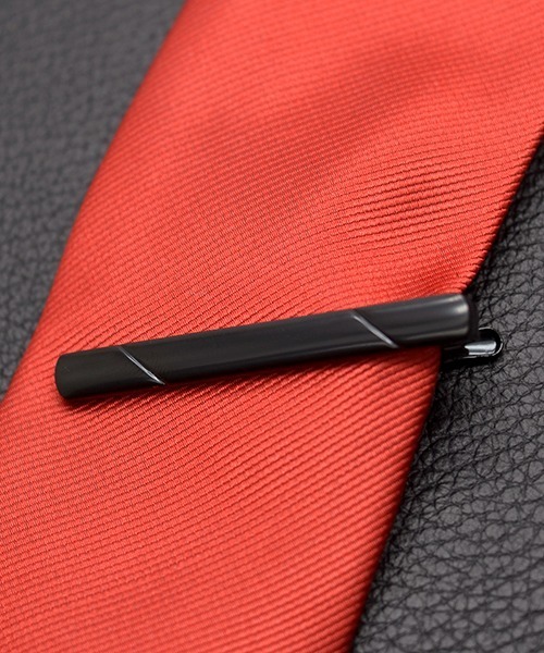 Fun & Daily(ファンアンドデイリー)の「F&D : メタルカラーネクタイピン(ネクタイピン・メンズ・ゴールド/ネイビー/レッド/ブラック/ブラック系その他/シルバー・FREE)」の14枚目の写真