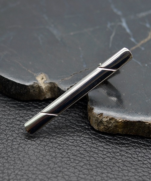 Fun & Daily(ファンアンドデイリー)の「F&D : メタルカラーネクタイピン(ネクタイピン・メンズ・ゴールド/ネイビー/レッド/ブラック/ブラック系その他/シルバー・FREE)」の16枚目の写真