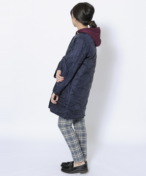 MILKFED.(ミルクフェド)の「LONG QUILTED NYLON JACKET(キルティング/ナイロン/ジャケット)(その他アウター・レディース・ブラック/オリーブ/ネイビー・MEDIUM/SMALL)」の4枚目の写真