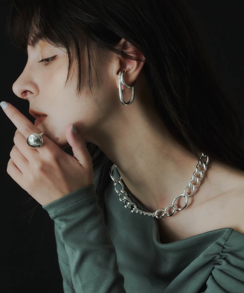 loni(ロニ)の「【金属アレルギー対応】Dew ring (ボリュームリング・カーブリング)/ニッケルフリーメッキ(リング・レディース・シルバー/ゴールド・#9/#11/#13)」の5枚目の写真