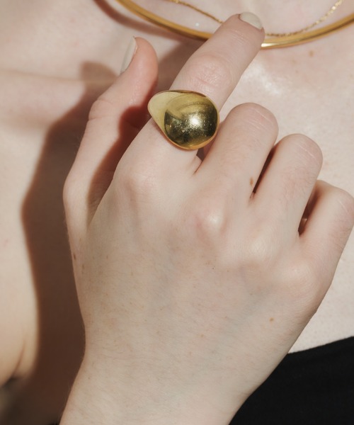 loni(ロニ)の「【金属アレルギー対応】Dew ring (ボリュームリング・カーブリング)/ニッケルフリーメッキ(リング・レディース・シルバー/ゴールド・#9/#11/#13)」の13枚目の写真